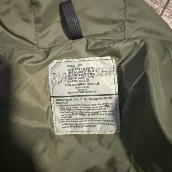 US Military Jacket Woodland Camo Cold Weather Parka Hood Medium Long - Picture 3 of 10